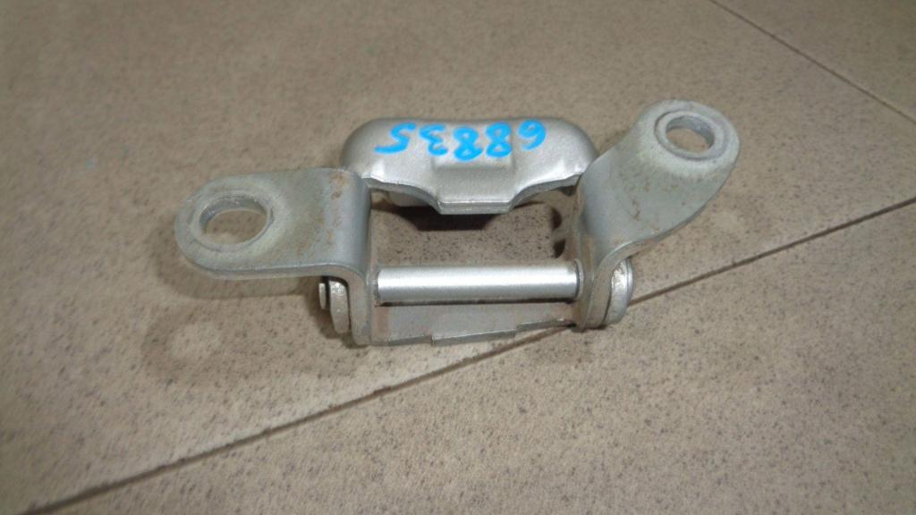 Петля двери задней правой верхняя, 550 рублей, Пермь