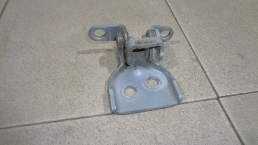 Петля двери передней правой верхняя, 500 рублей, Пермь