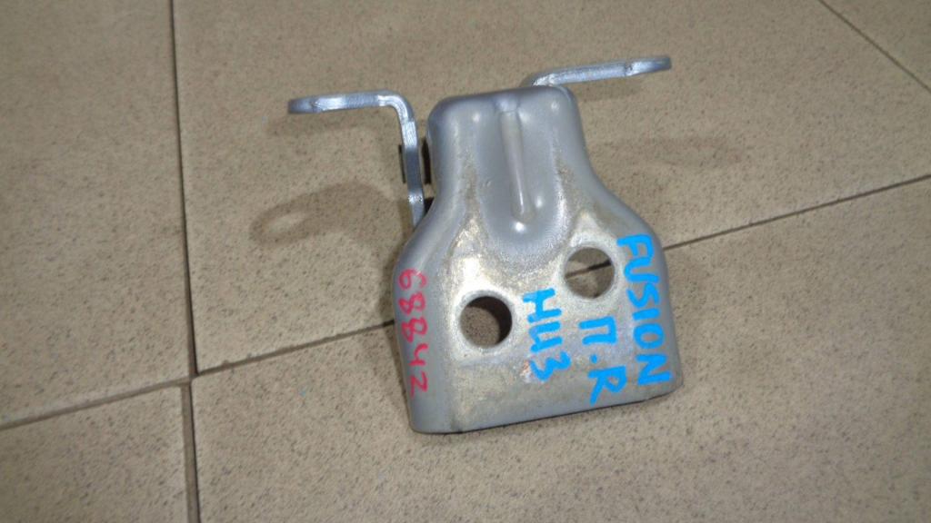 Петля двери передней правой нижняя, 500 рублей, Пермь