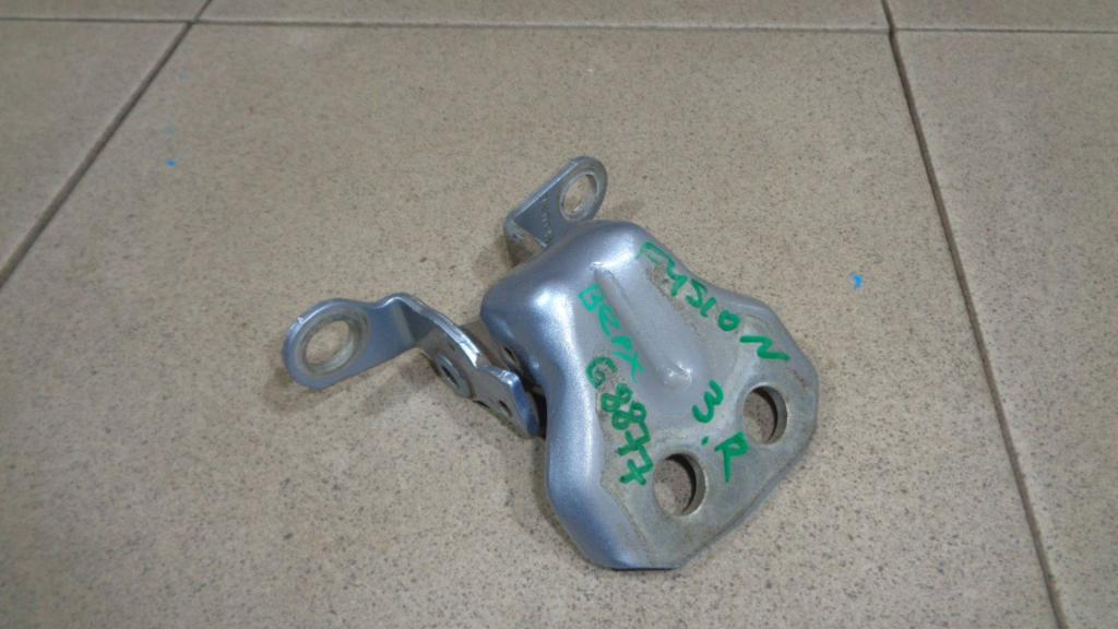 Петля двери задней правой верхняя, 500 рублей, Пермь