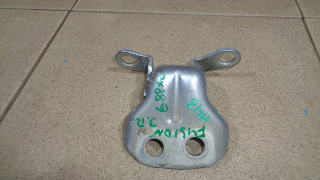 Петля двери задней правой нижняя, 500 рублей, Пермь