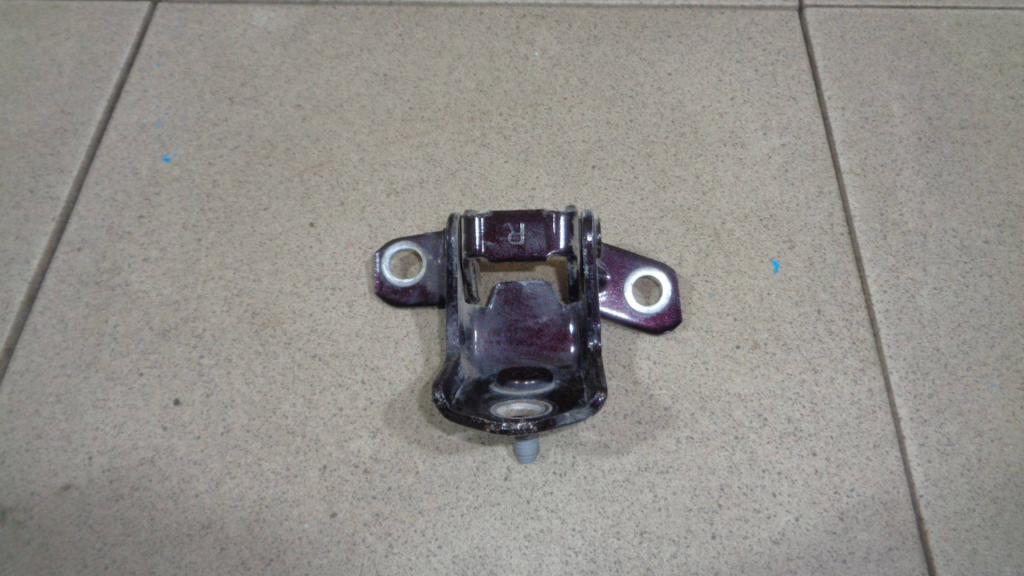 Петля двери задней правой верхняя, 500 рублей, Пермь