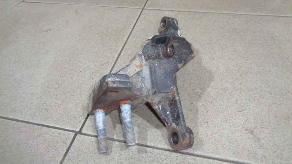 Кронштейн двигателя правый, 800 рублей, Пермь