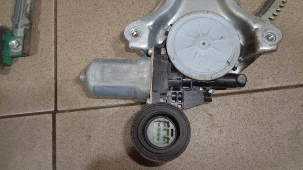 Стеклоподъемник передний правый, 2000 рублей, Пермь