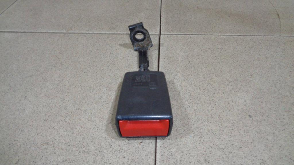 Ответная часть ремня безопасности, 500 рублей, Пермь