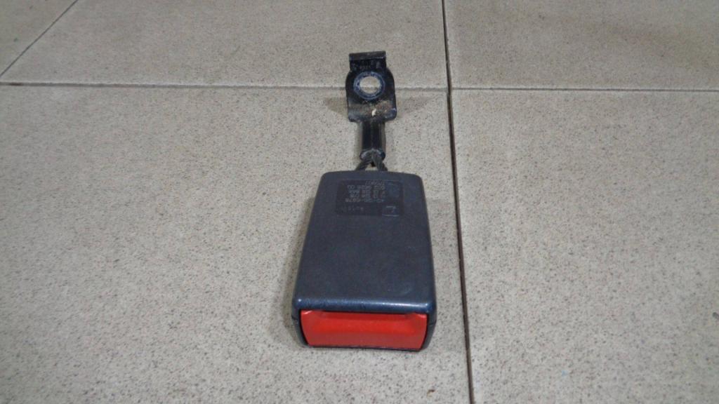 Ответная часть ремня безопасности, 500 рублей, Пермь