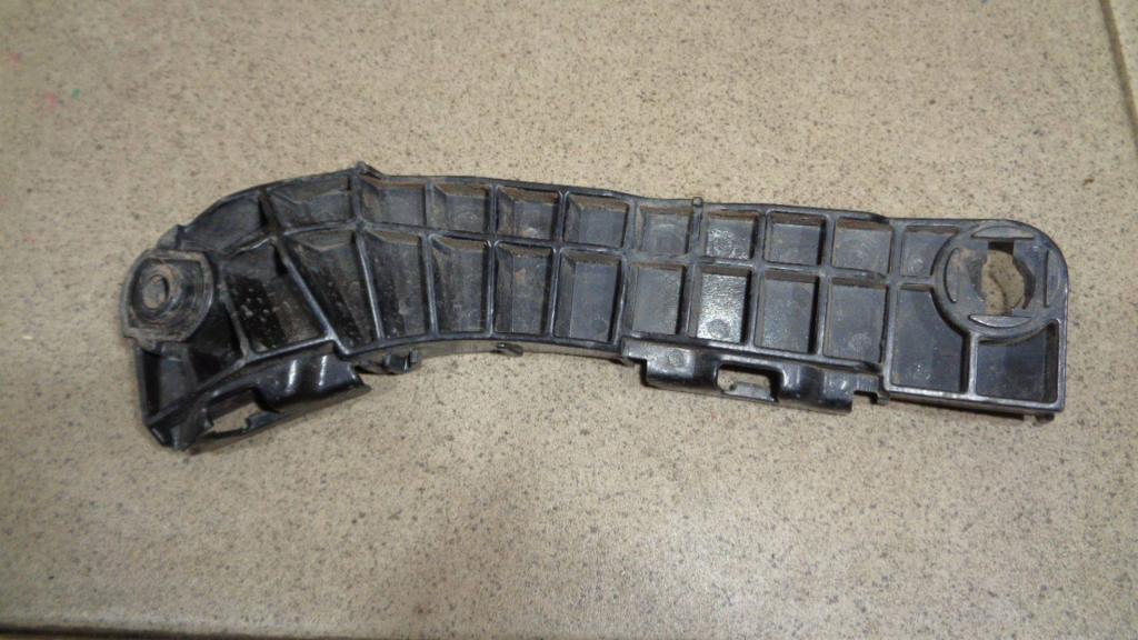 Кронштейн переднего бампера левый, 1000 рублей, Пермь