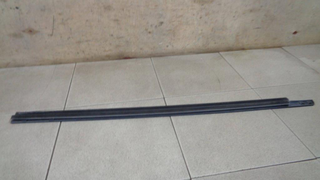 Накладка стекла переднего правого, 1000 рублей, Пермь