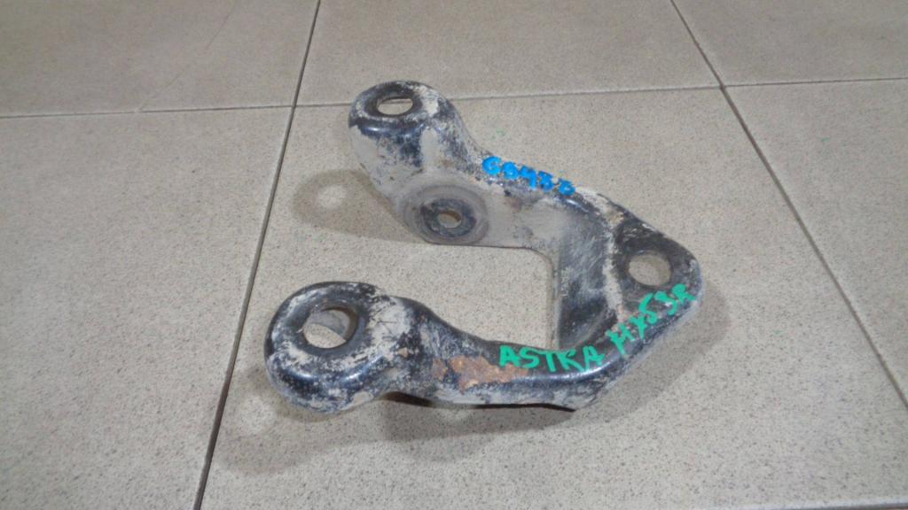 Кронштейн задней балки, 500 рублей, Пермь