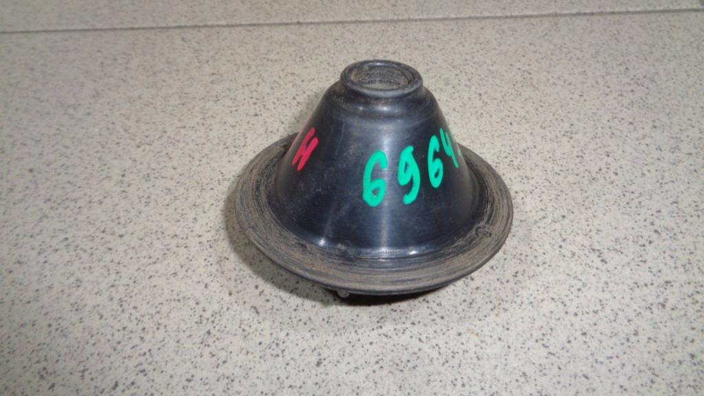 Болт крепления запасного колеса, 500 рублей, Пермь