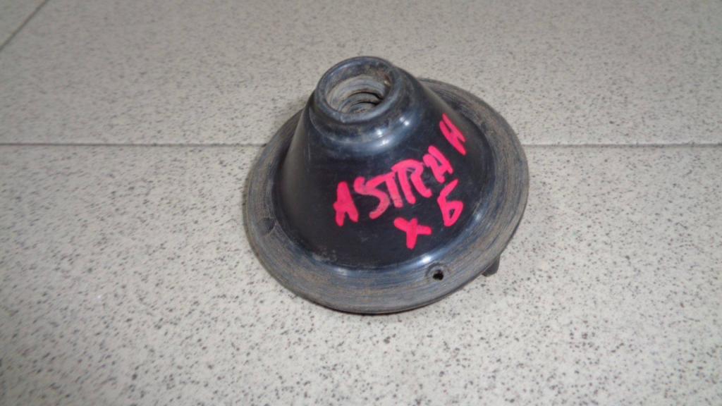 Болт крепления запасного колеса, 500 рублей, Пермь