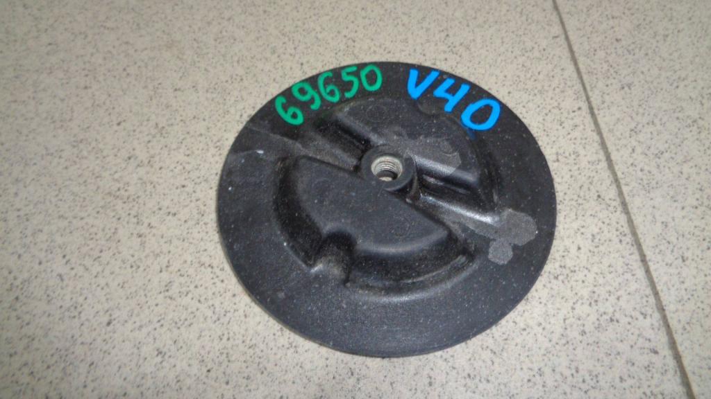 Болт крепления запасного колеса, 500 рублей, Пермь