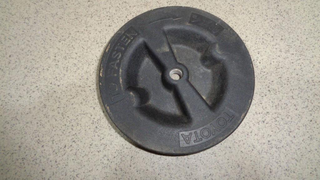 Болт крепления запасного колеса, 500 рублей, Пермь