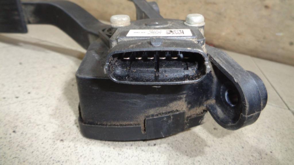 Педаль газа, 800 рублей, Пермь