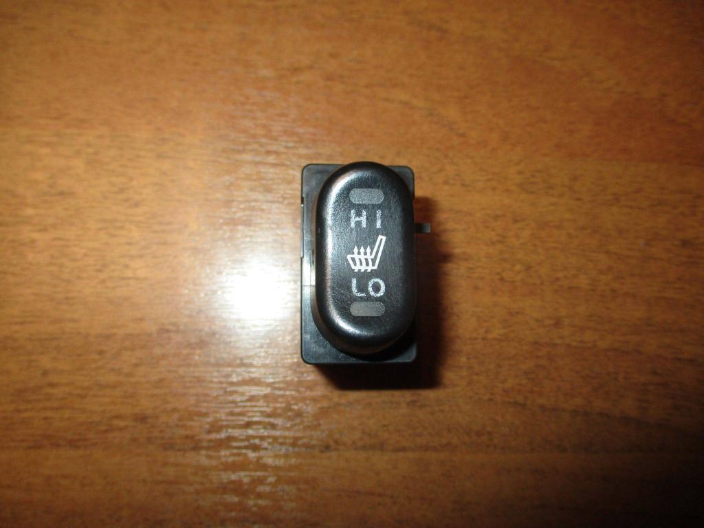 Кнопка обогрева сидений, 500 рублей, Пермь