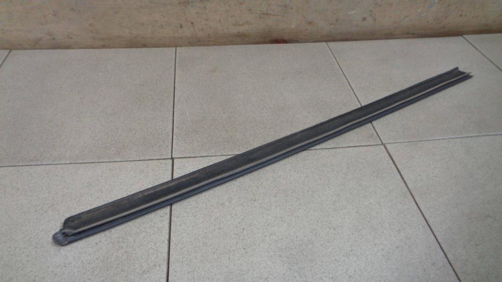 Накладка стекла переднего правого, 500 рублей, Пермь