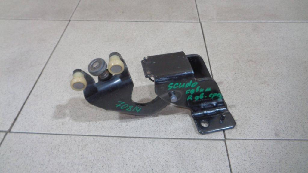 Ролик двери сдвижной средний, 4000 рублей, Пермь