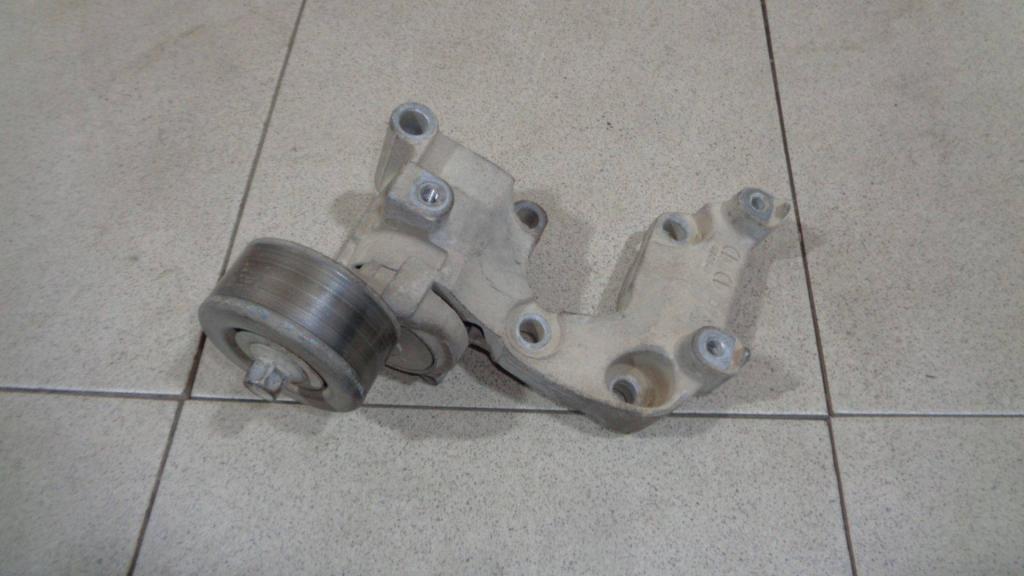 Ролик ремня с кронштейном, 3500 рублей, Пермь