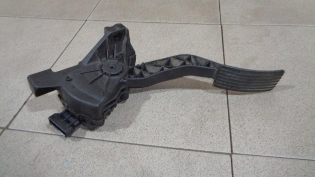 Педаль газа, 2000 рублей, Пермь