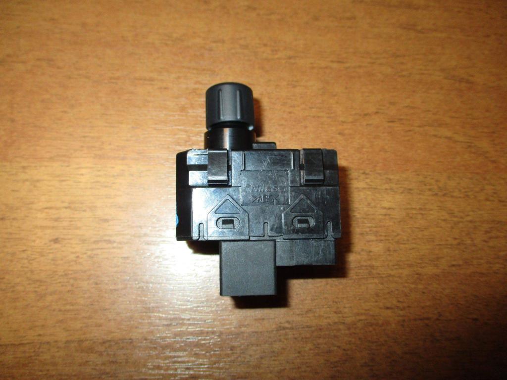 Переключатель регулировки зеркала, 500 рублей, Пермь