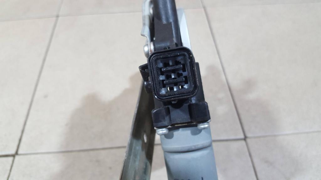 Стеклоподъемник задний правый, 1000 рублей, Пермь