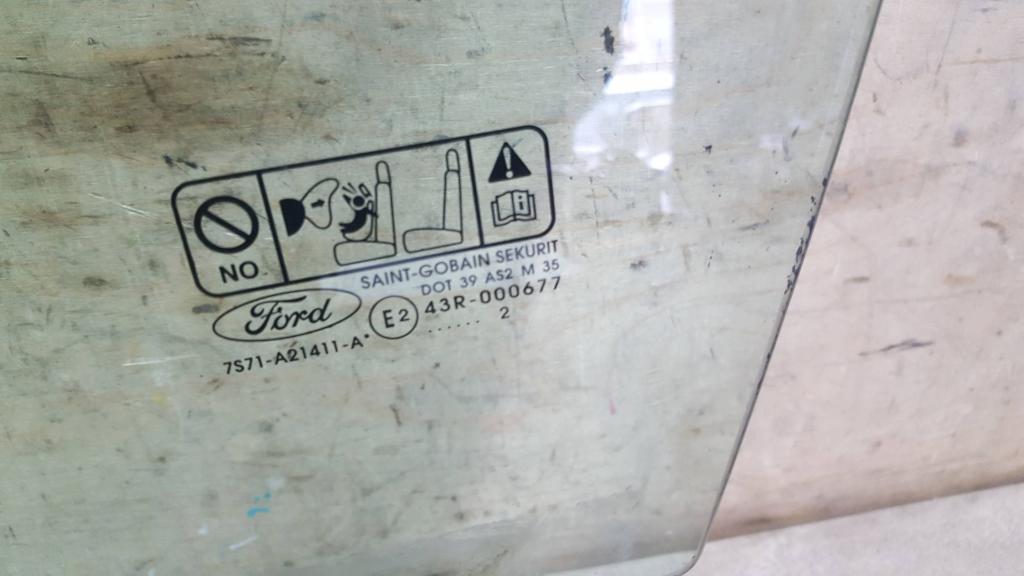 Стекло двери передней левой, 1500 рублей, Пермь