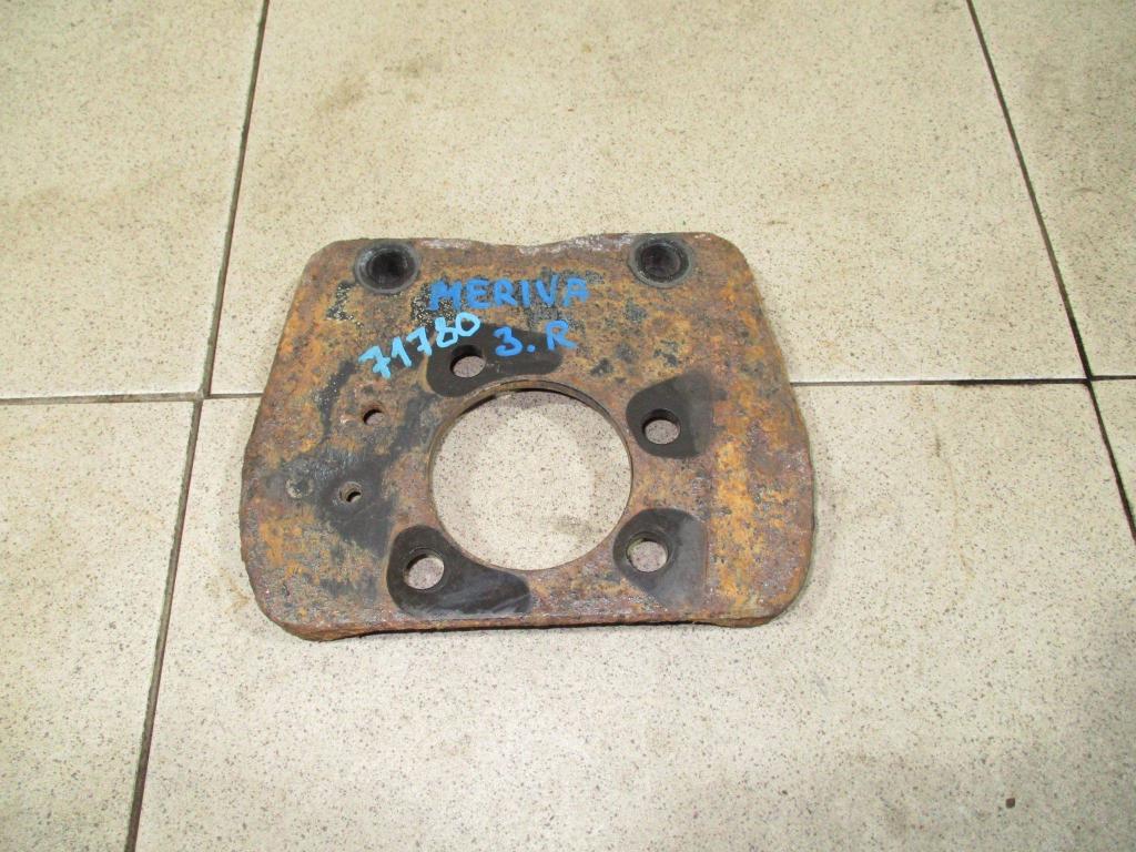 Щит опорный задний правый, 500 рублей, Пермь