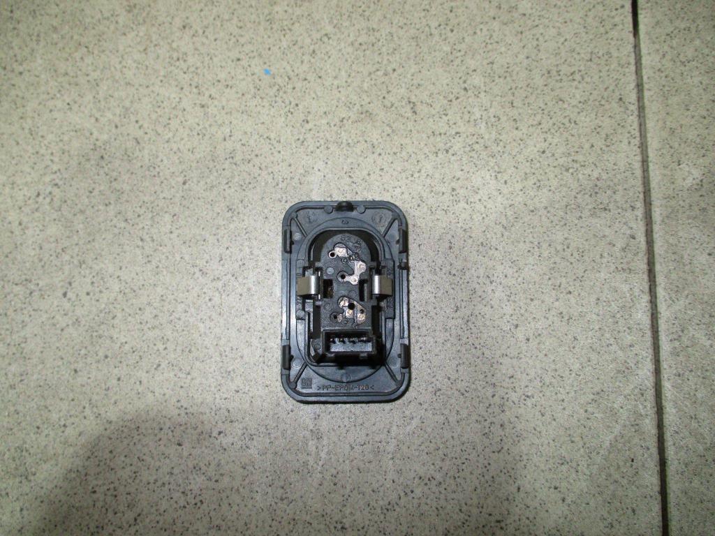 Кнопка стеклоподъемника, 500 рублей, Пермь