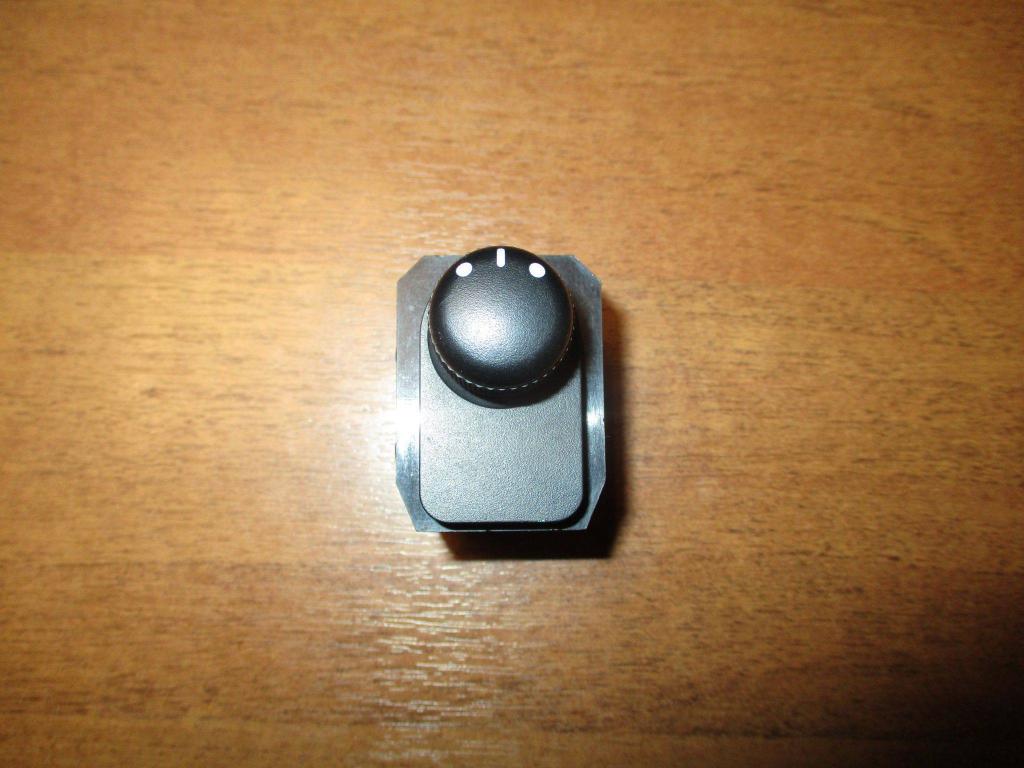 Переключатель регулировки зеркала, 500 рублей, Пермь