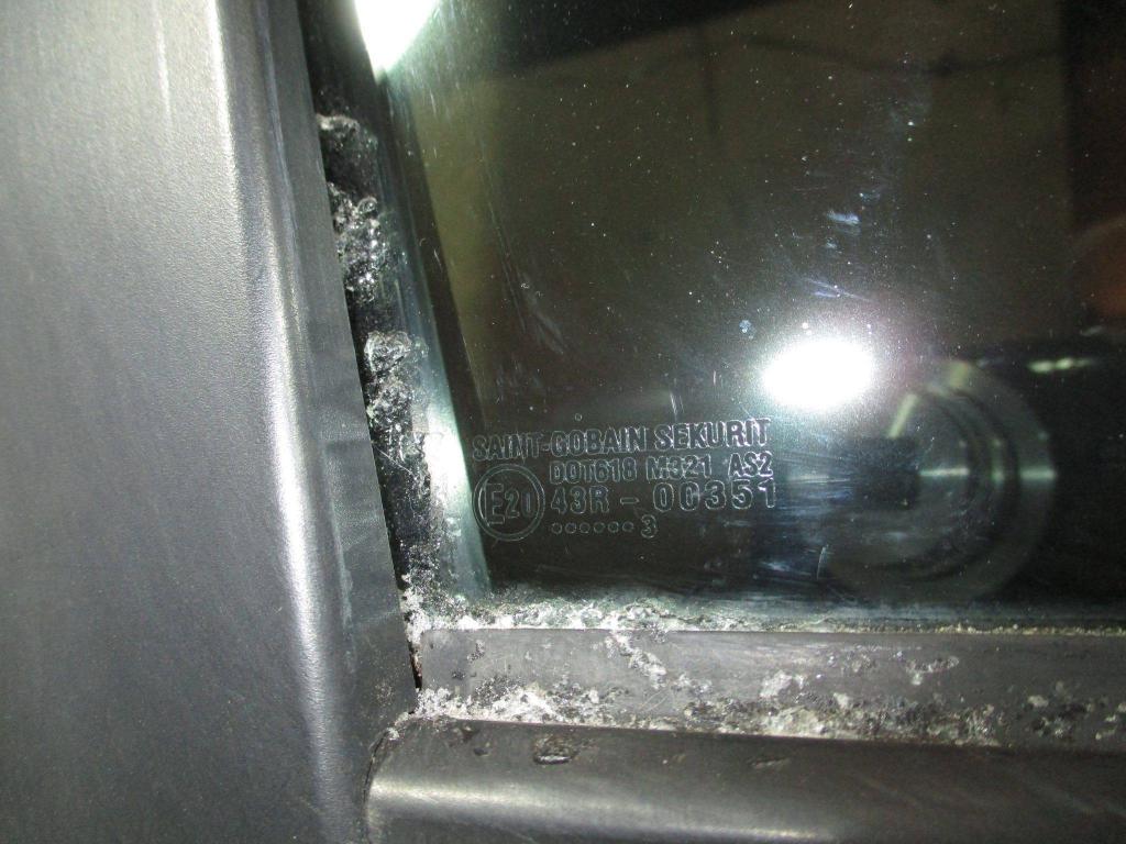 Стекло двери задней правой, 1500 рублей, Пермь