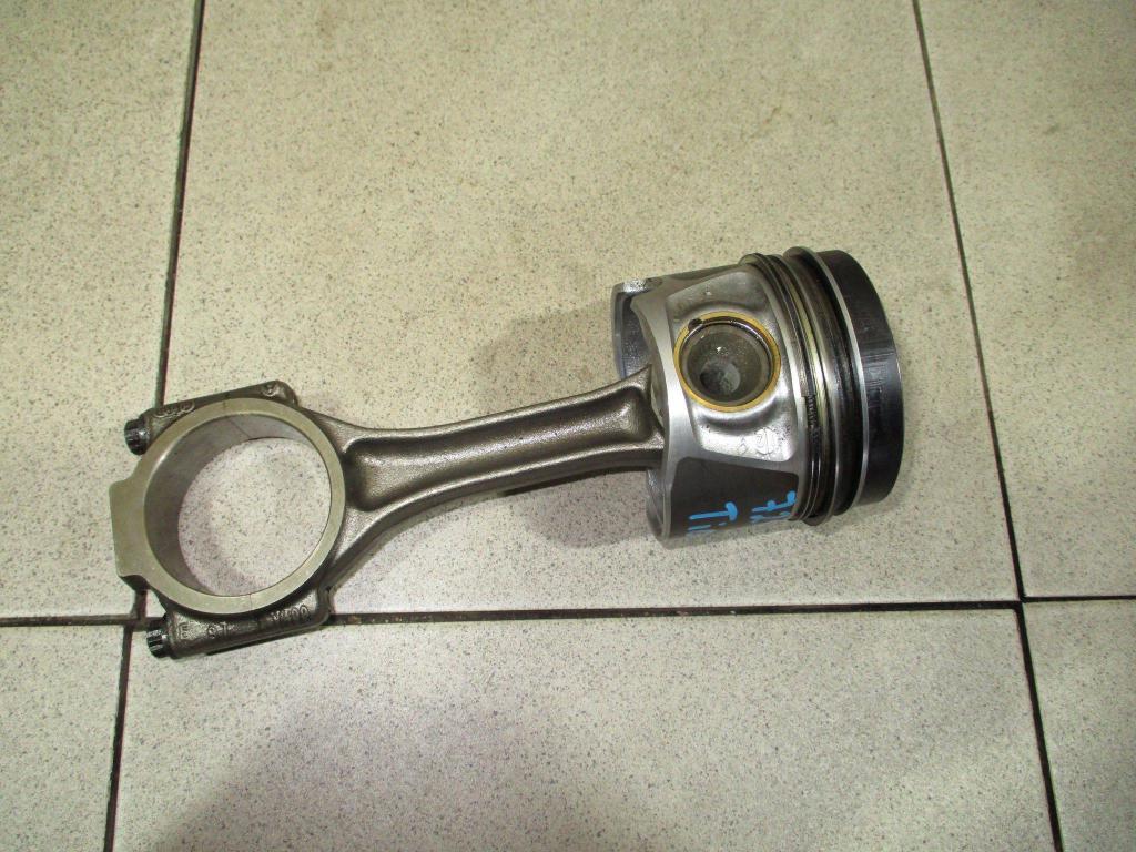 Поршень с шатуном, 4700 рублей, Пермь