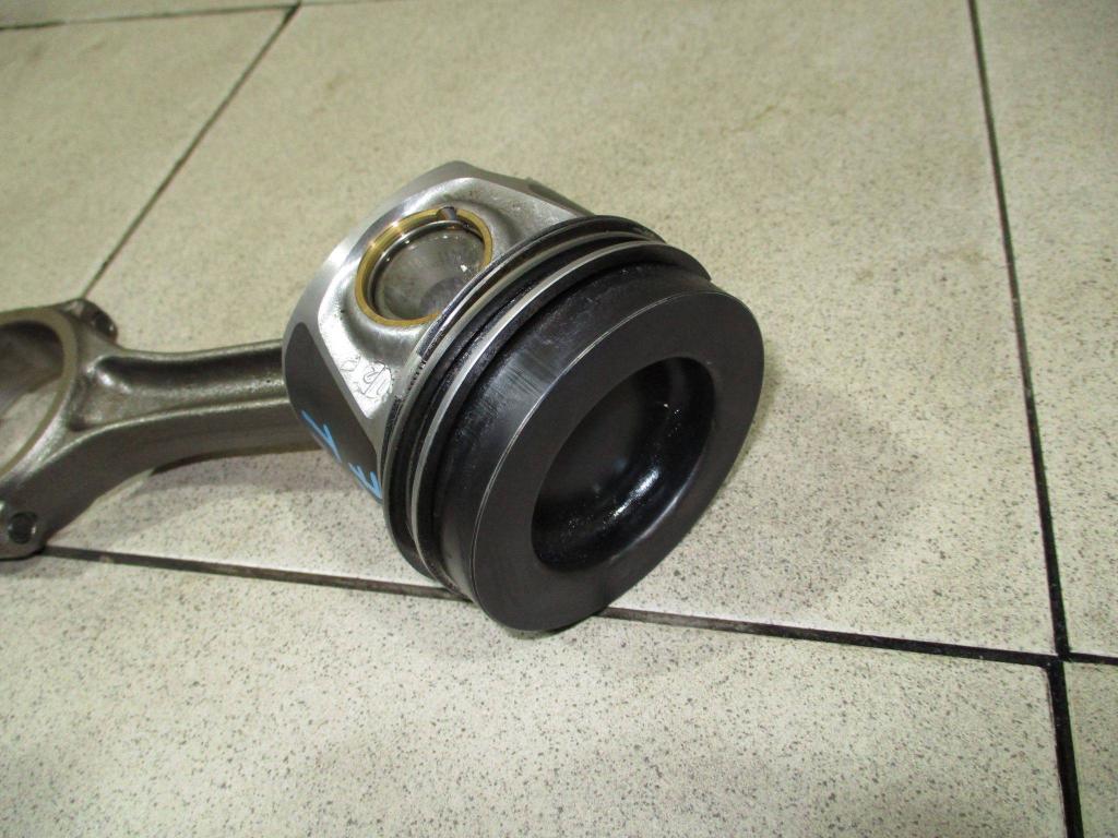 Поршень с шатуном, 4700 рублей, Пермь