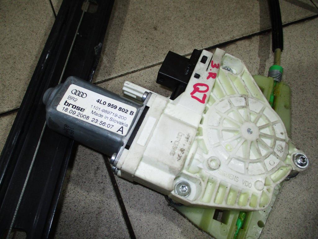 Стеклоподъемник задний правый, 2000 рублей, Пермь