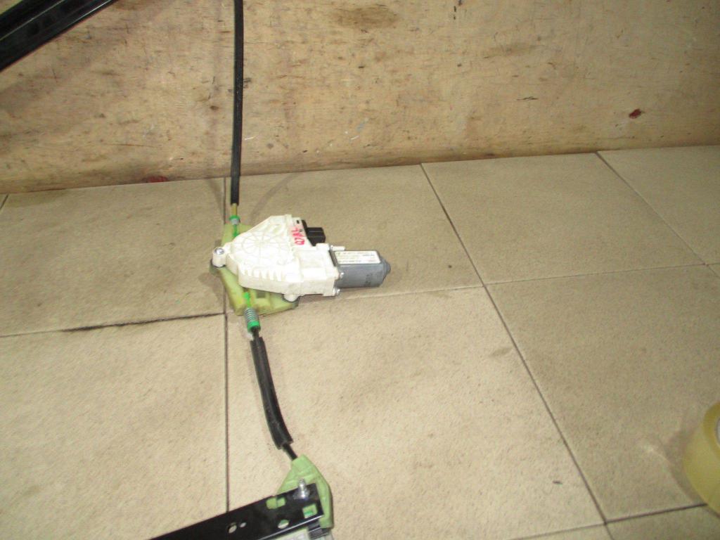 Стеклоподъемник задний левый, 2000 рублей, Пермь