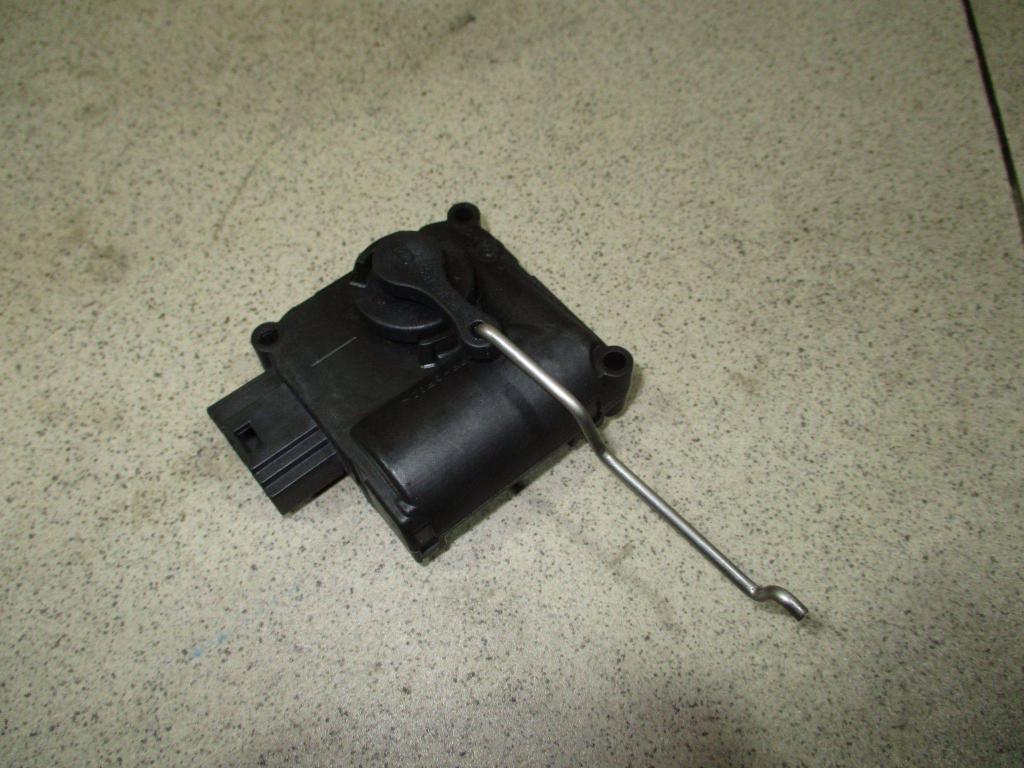 Моторчик заслонки печки, 500 рублей, Пермь