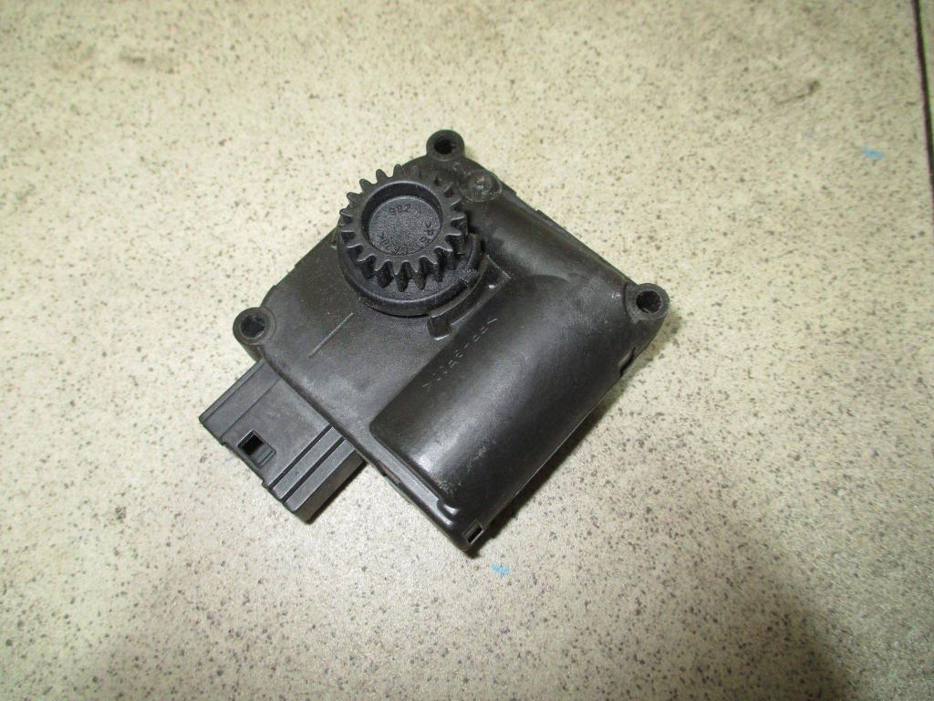 Моторчик заслонки печки, 500 рублей, Пермь