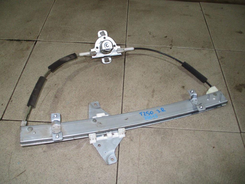 Стеклоподъемник механический задний правый, 500 рублей, Пермь