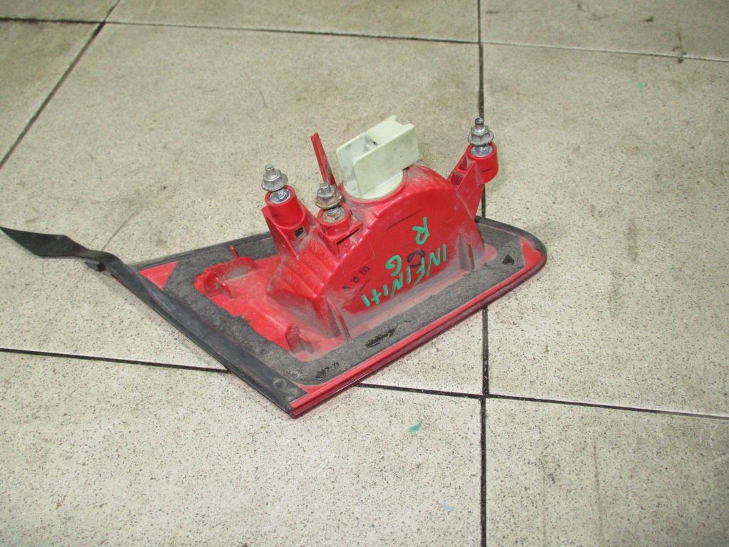 Фонарь задний внутренний правый, 2000 рублей, Пермь