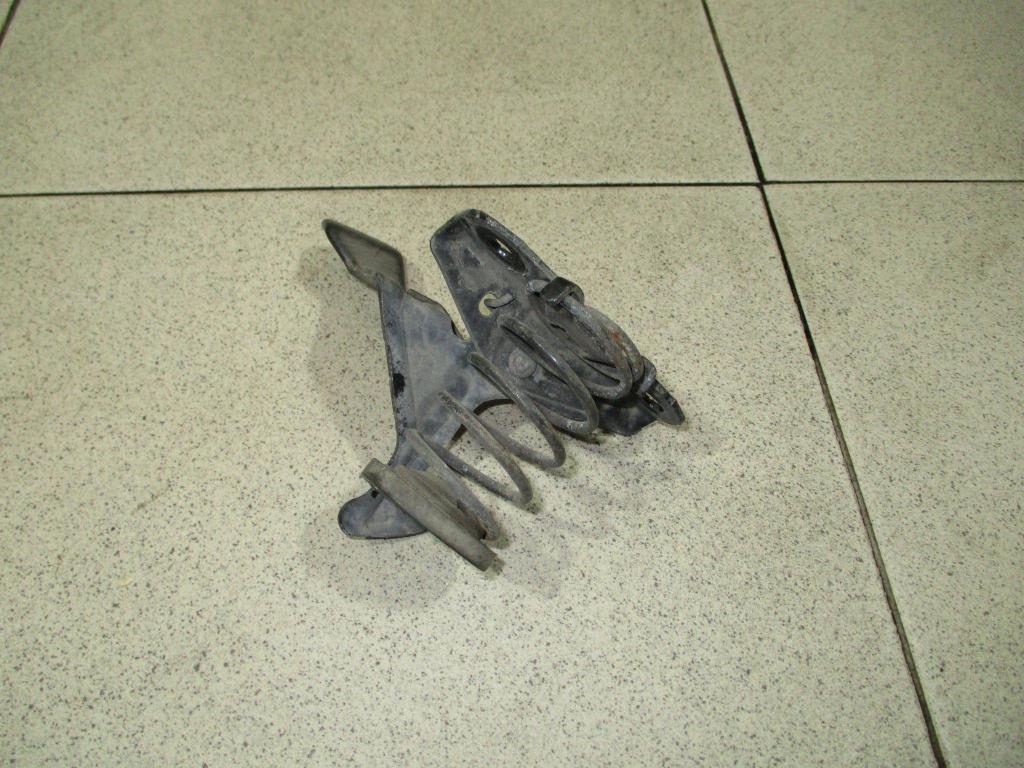 Крючок капота, 1000 рублей, Пермь