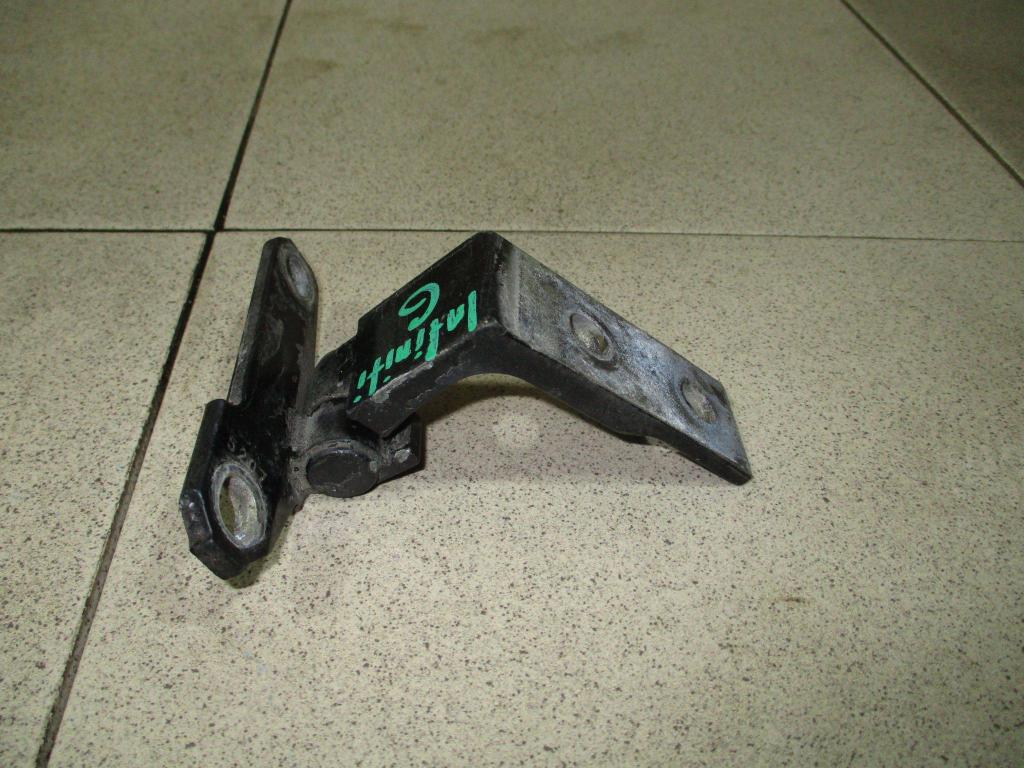 Петля двери задней правой нижняя, 500 рублей, Пермь