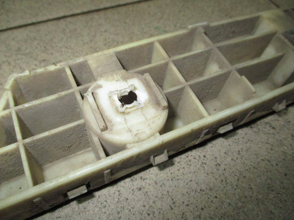 Кронштейн заднего бампера левый, 500 рублей, Пермь