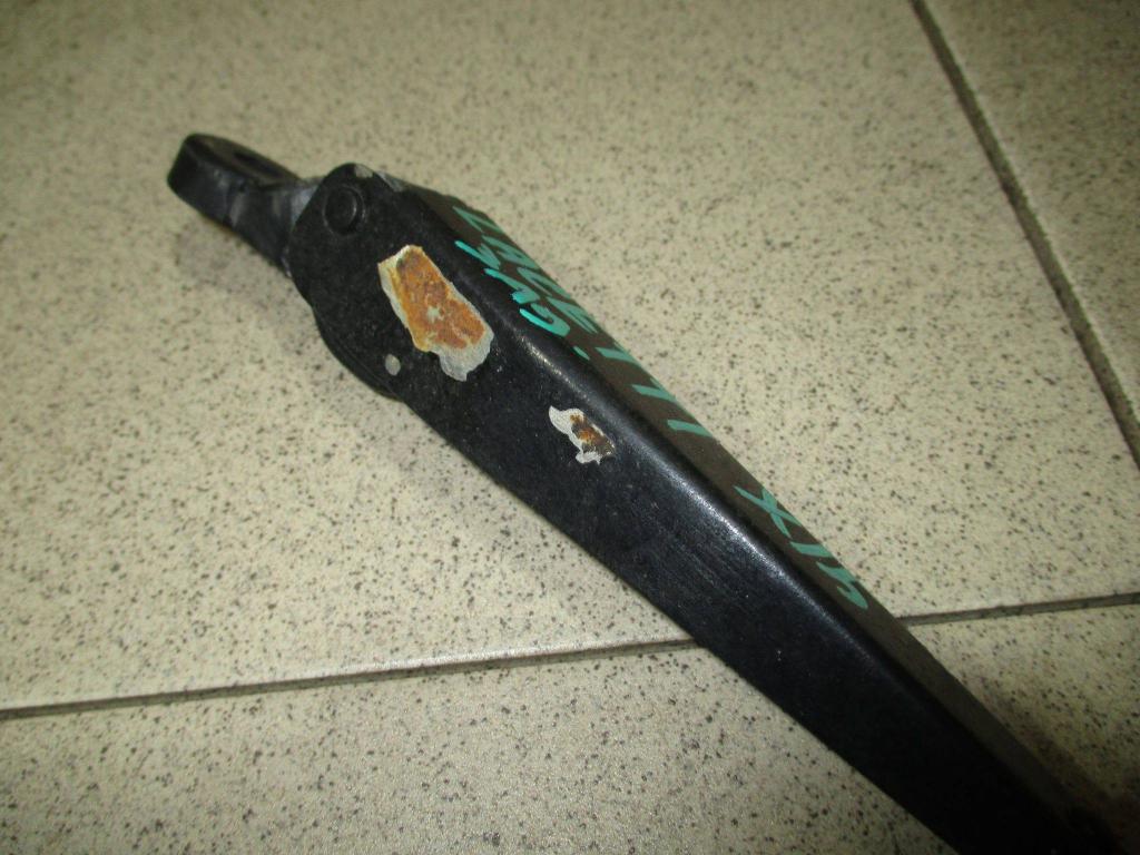 Поводок стеклоочистителя заднего, 500 рублей, Пермь