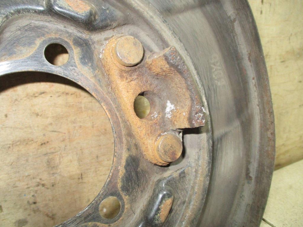 Щит опорный задний левый, 1500 рублей, Пермь