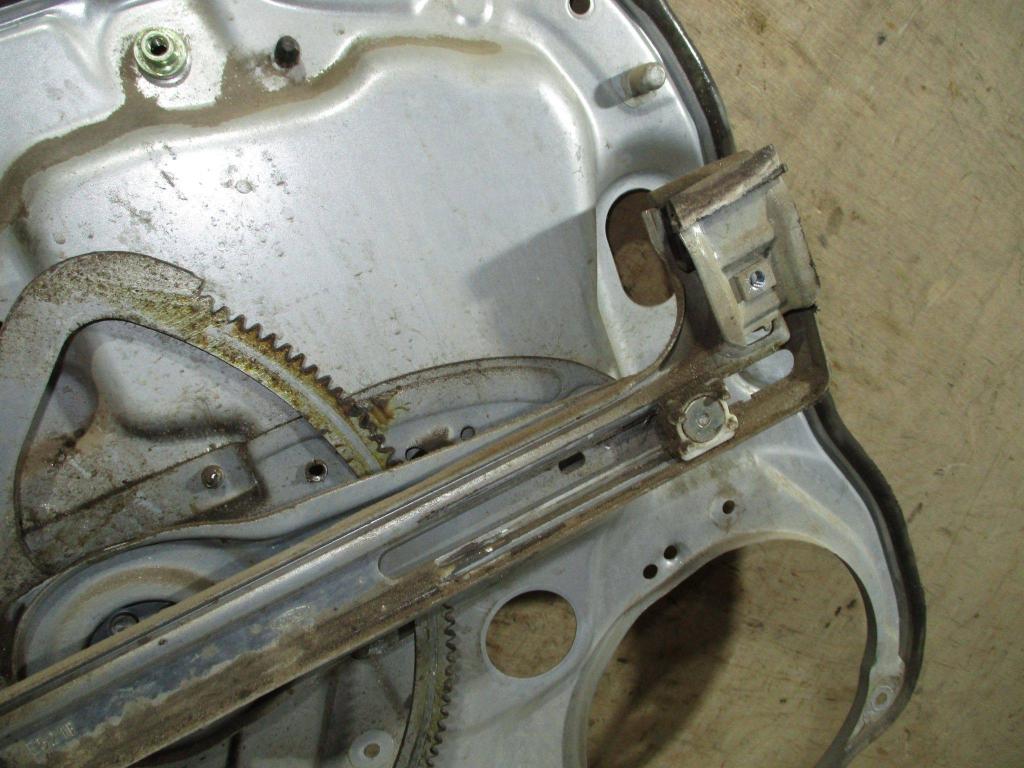 Стеклоподъемник задний правый, 900 рублей, Пермь