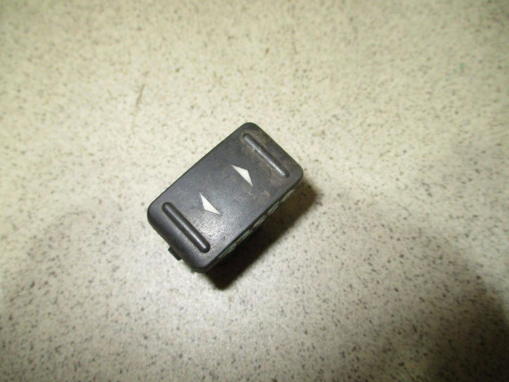 Кнопка стеклоподъемника, 500 рублей, Пермь