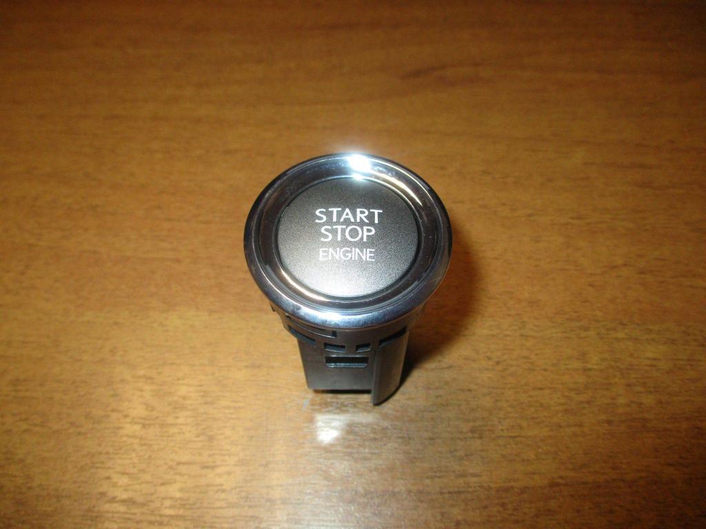 Кнопка запуска двигателя, 2000 рублей, Пермь