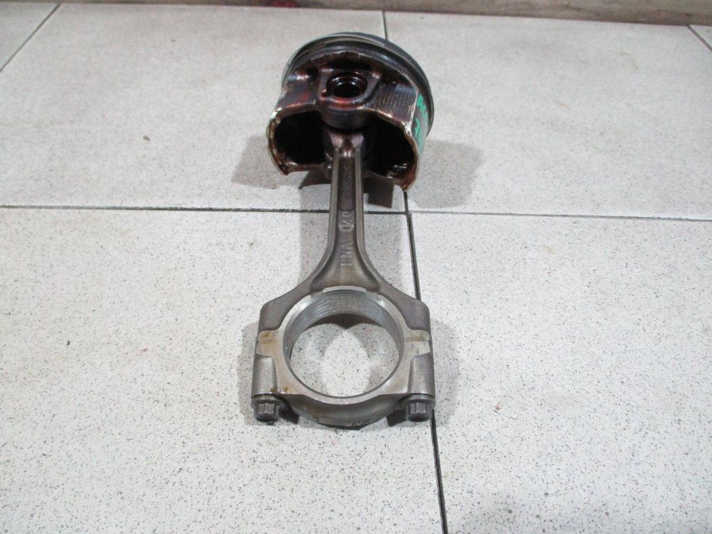 Поршень с шатуном, 2100 рублей, Пермь