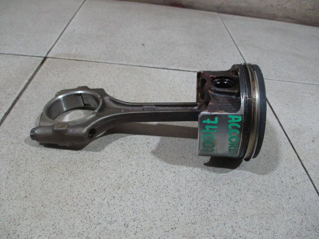 Поршень с шатуном, 2100 рублей, Пермь