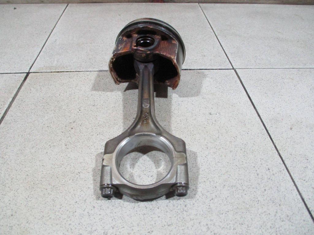 Поршень с шатуном, 2100 рублей, Пермь