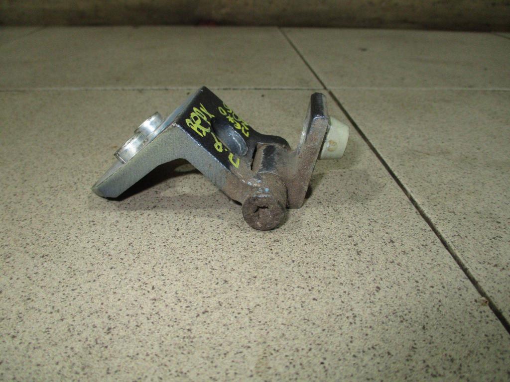 Петля двери передней, 500 рублей, Пермь